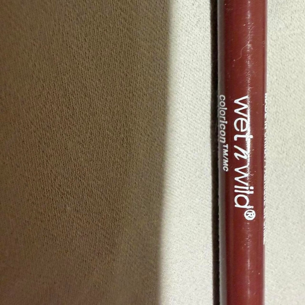 Wet n Wild Color Icon Lip Liner 666 Brandy Wine New 0.04 oz Pencil